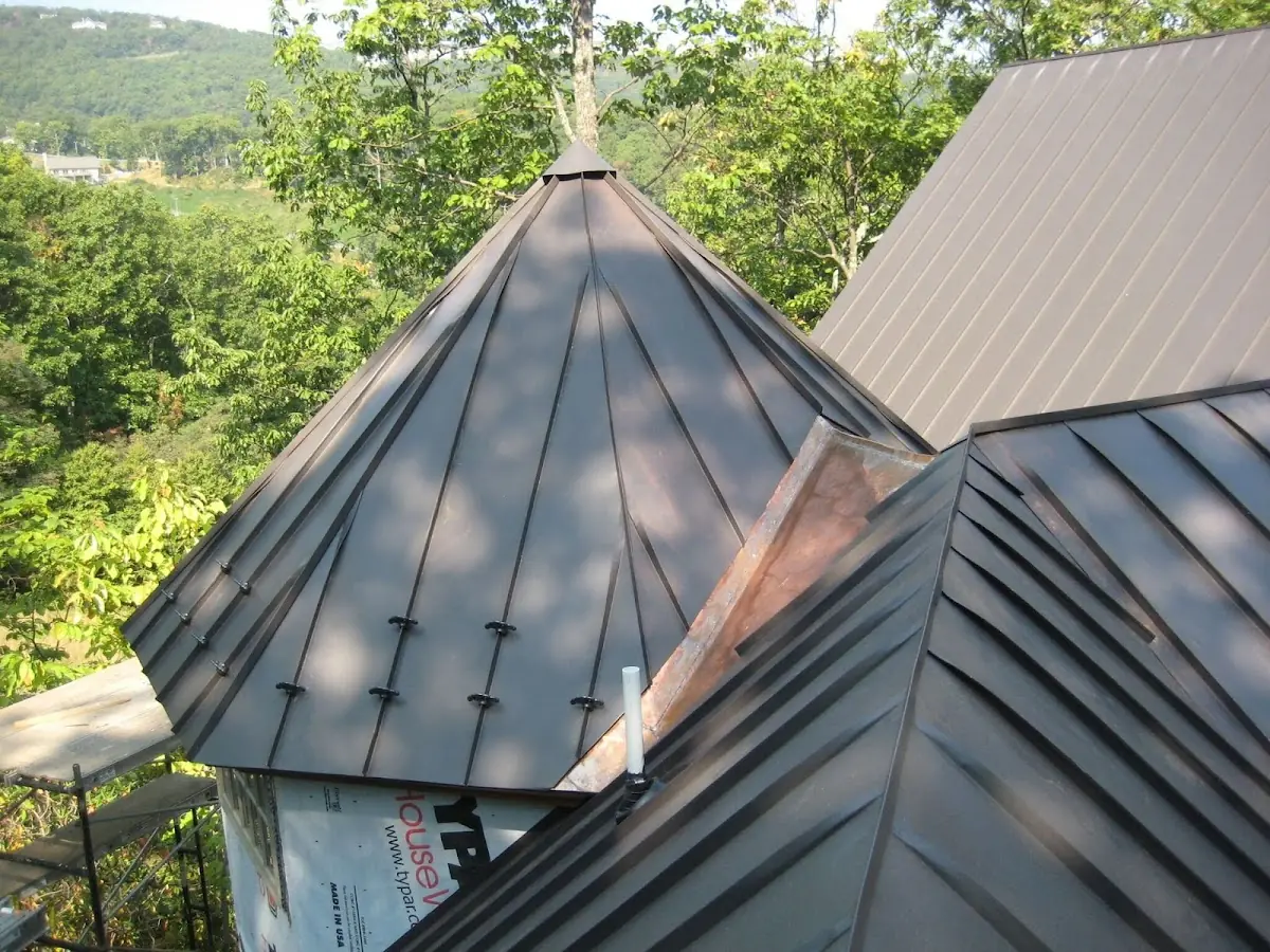Professional Roof Tarp Installation by Craftsman Roofing in Peterson Corner